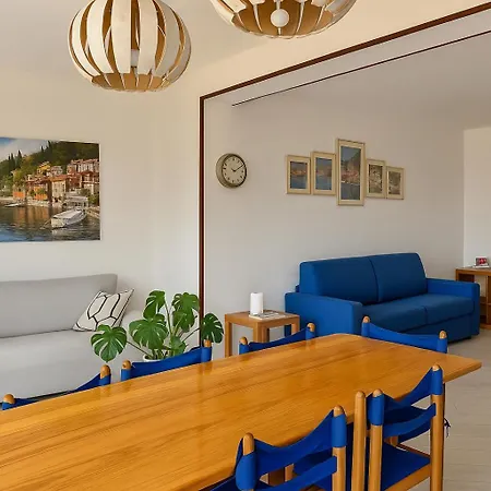 Victoria Apartment